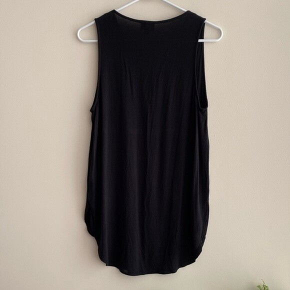 Mossimo Black V-Neck Tank Top with Leather Cutouts, Pleather Lattice, Size Med - Picture 13 of 13